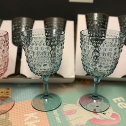 12oz And 14oz Plastic Stemmed Glasses And Tumblers