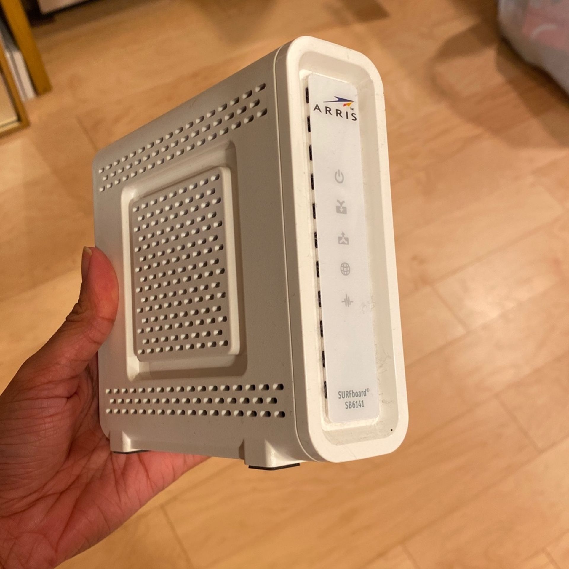 Arris Surfboard SB6141