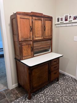 Hoosier cabinet