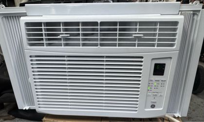 New GE Air Conditioner 6000btu With Remote. Works Good And Cold. Must Pick Up