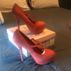 Size 7 Heels, Like New