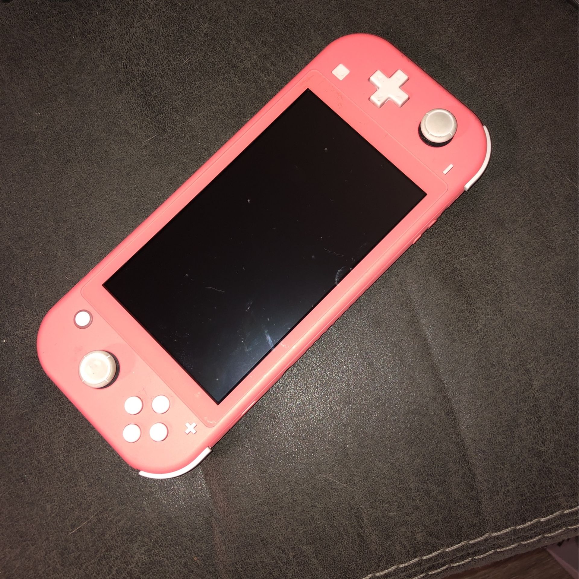 NINTENDO SWITCH LITE CORAL