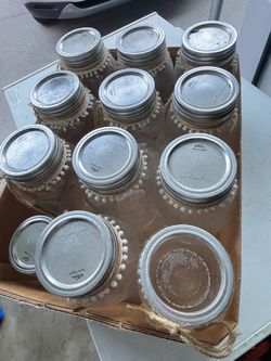 Kerr SureTight Mason Jars with Lids – Set of 12