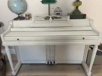 Vintage Piano, Needs Tune