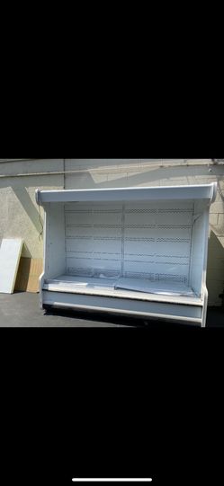 Warren 8 Open Display Case