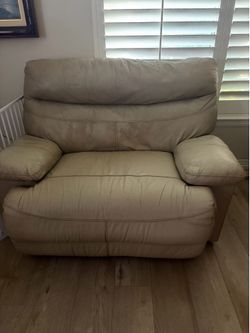 Oversized recliner