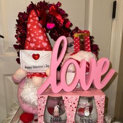 Valentine’s Day❤️ Basket For Her🩷