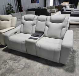 Alton Leather Power Reclining Sofa with Power Headrests & Cooling Console – Brand New