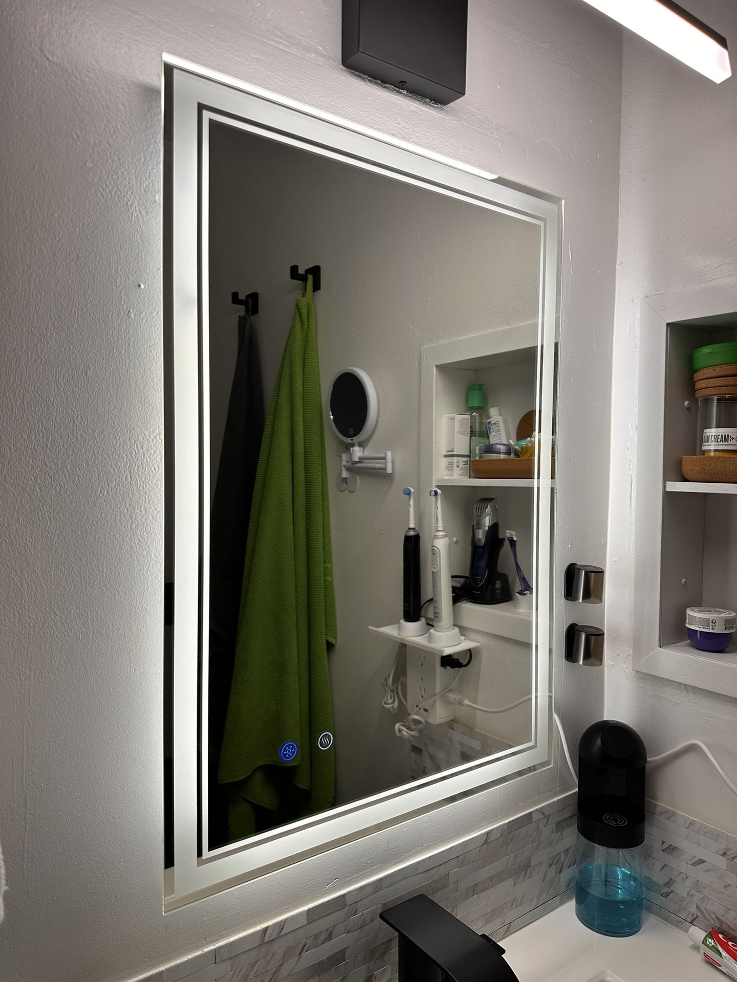 20x28 Light up Bathroom Mirror,LED Vanity Mirror,Black Framed,Backlit + Front Lit,3 Colors Dimmable,Anti-Fog,Shatter-Proof,Touch Control,Anti-Corrosio