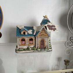 Lefton Colonial Village Church 