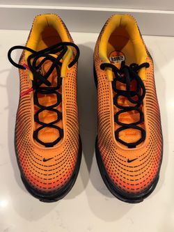 Men's Nike Air Max Dn SE Orange and Black + Nike Dri Fit Tee Men's Small bundle