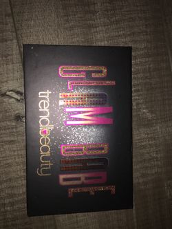 Make up pallet