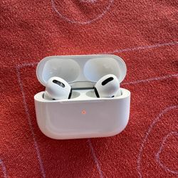Apple AirPods Pro 1st Gen