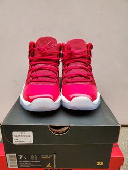 Gym red Jordan 11 Gs Size 7 Supreme jubilee