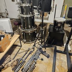 Yamaha Rydeen Drum Set, Shells Cymbals and Hardware