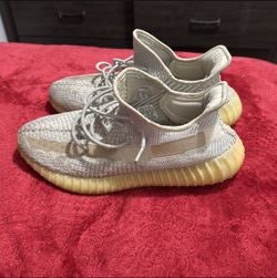 Yeezy 350 V2 Size 10