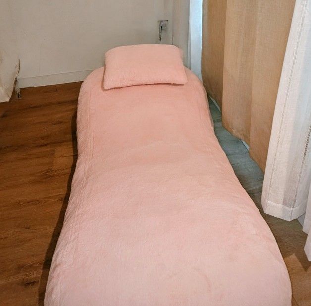 Have NO Idea What Thus Is Called Pillow Bed