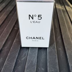 Chanel N°5 l’eau