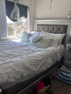 Silver 2-Piece Bedroom Set (Bed Frame + Dresser w/ Mirror)