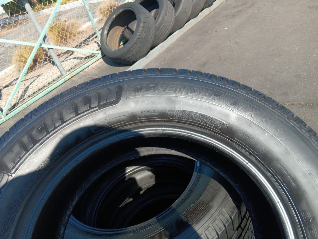 4 Llantas Lt275 65 R18 MICHELIN Defender
