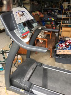 Reebok 3500c online treadmill