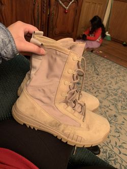 NIKE SFB BOOTS BRITISH KHAKI-DESERT "special FIELD BOOTS" SZ 7.5 (329798-221]