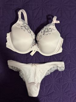 Victoria's Secret Lace Bra and Thong Set 36D