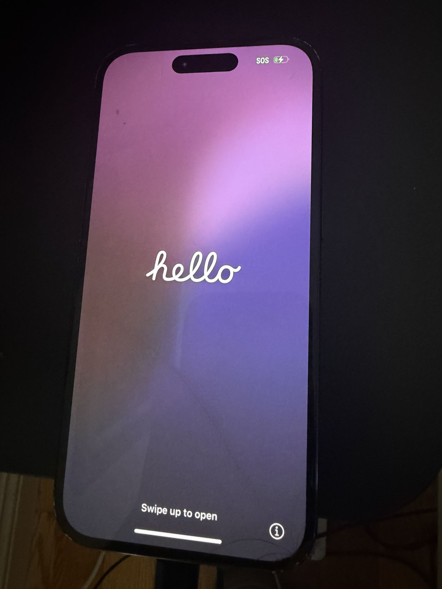 iPhone 15 UNLOCKED - Read Description