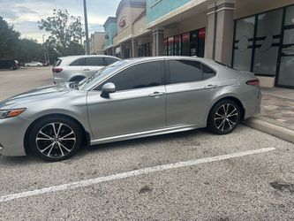 Toyota Camry Silver Sedan
