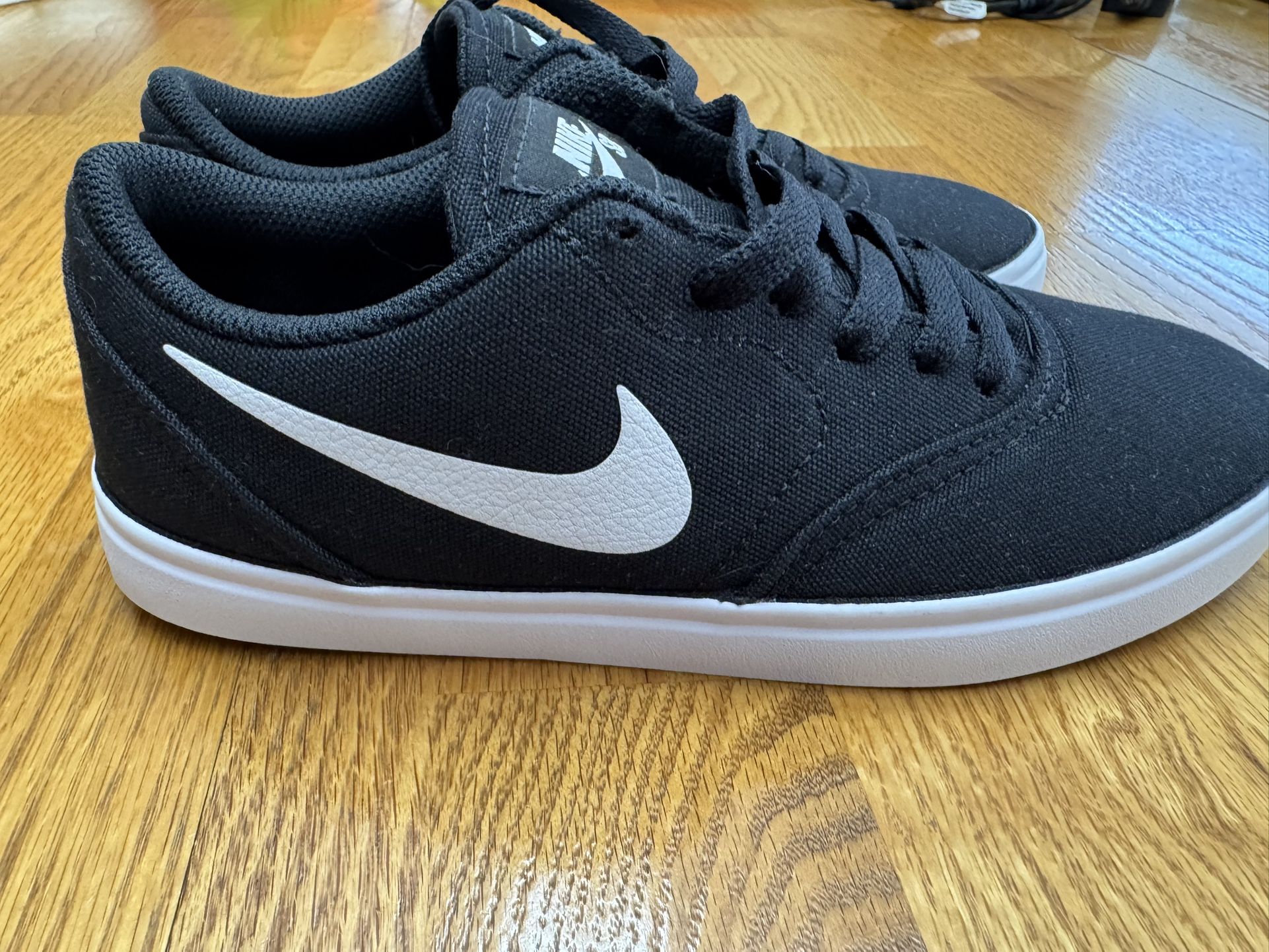 Brand New Nike SB Canvas Shoes, Youth 5.5