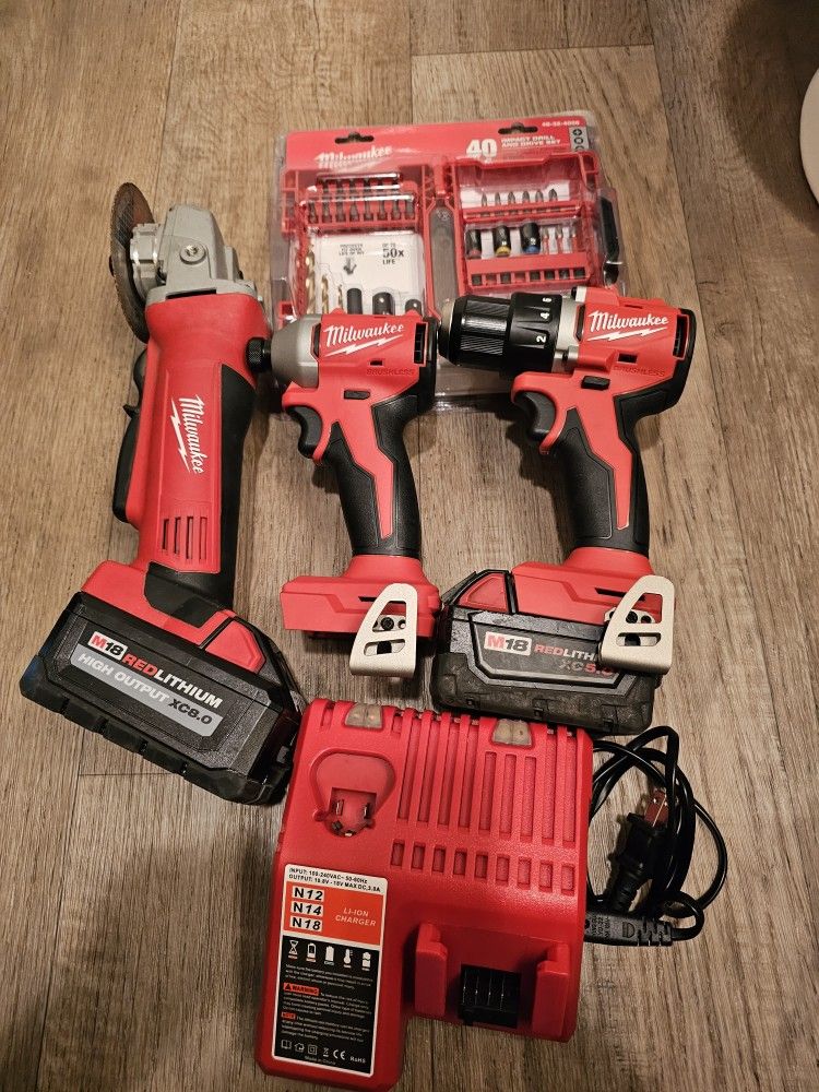 Milwaukee M18 Fuel Combo Kit