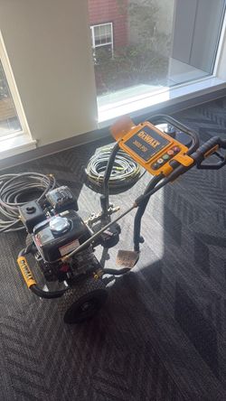 DEWALT 3600 PSI Commercial Gas Pressure Washer + 100ft Hose + Surface Cleaner!