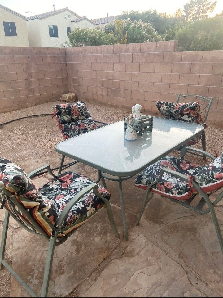 PATIO SET WITH CUSHIONS