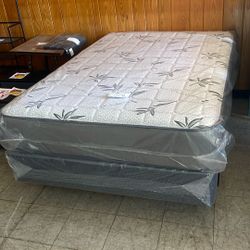 Full size bed