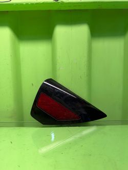 2017 2018 2019 2020 2021 2022 2023 TESLA MODEL 3 Right Passenger Side Quarter Panel / Outer Reflector Light OEM 1100781 - 99-D