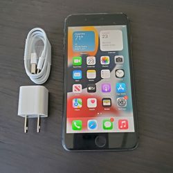 iPhone 8 Plus 256gb - UNLOCKED - Like New 