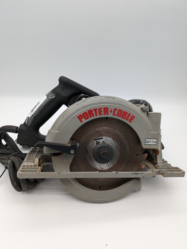 Porter Cable Heavy Duty Circular Saw Model 347 (M🐝)