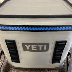 Yeti Cooler Hopper Flip12