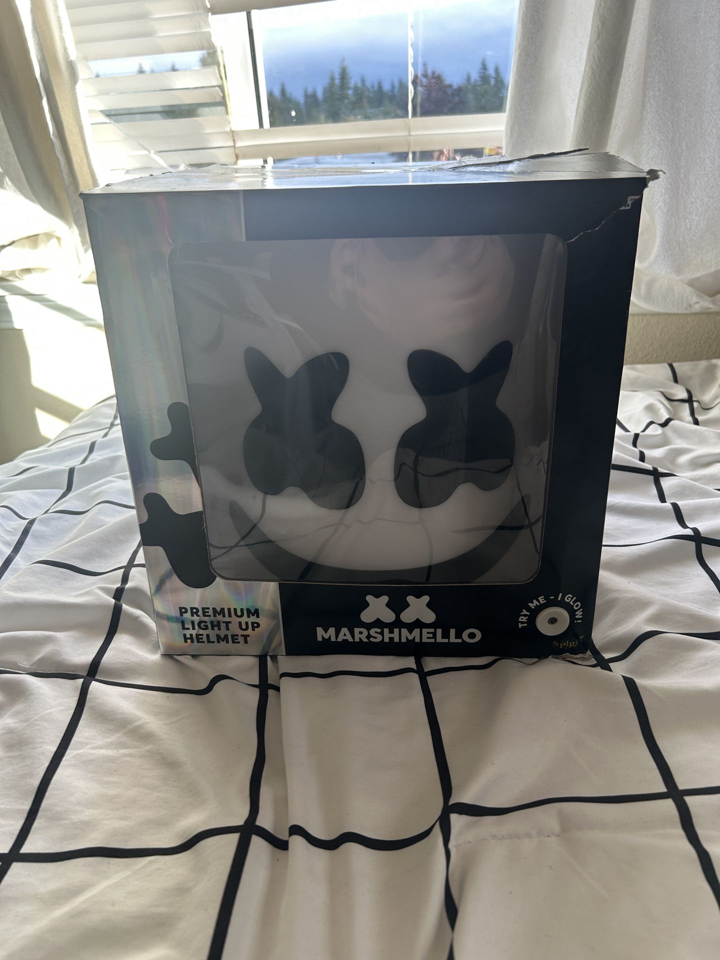 Marshmello Costume Light up Helmet, HALLOWEEN