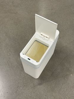 Touchless 3.8 Gallon Motion Sensor Trash Can