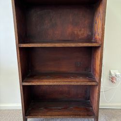 Vintage Antique Arts and Crafts Style Tiger Oak Bookcase, 4 shelves and decorative top, very good condition, 48” X 26”W X 10”D.