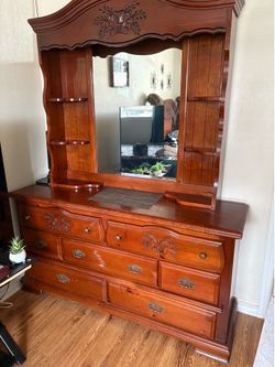 Dresser