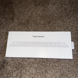 Apple Magic Keyboard – Wireless Bluetooth (White) – New/Open Box