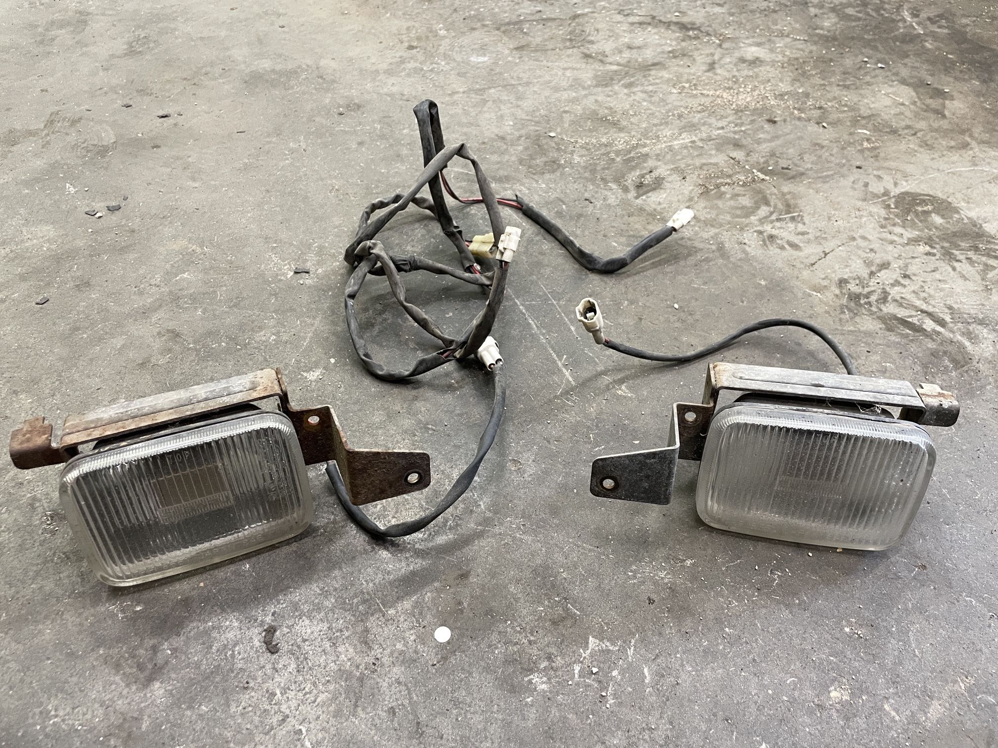 Rare 97-01 Subaru Impreza fog lights