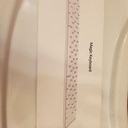 APPLE MAGIC KEYBOARD NEW