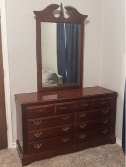 Dresser w/ mirror, chest w/ hutch