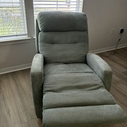 Reclining Char