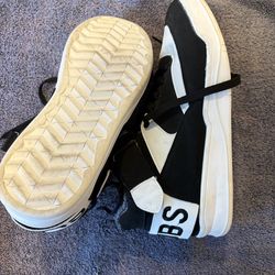 Sneakers size 10-10.5