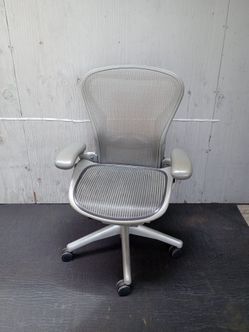 Herman miller aeron size B fully Ergonomic task chair