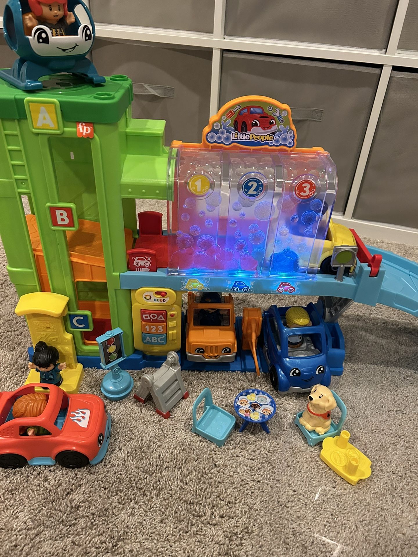 Little People Car Wash